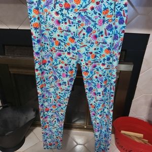 Lularoe leggings sz Tall & Curvy